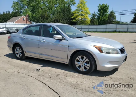 2008 Honda Accord Lxp from USA, damaged, VIN 1HGCP26408A031660